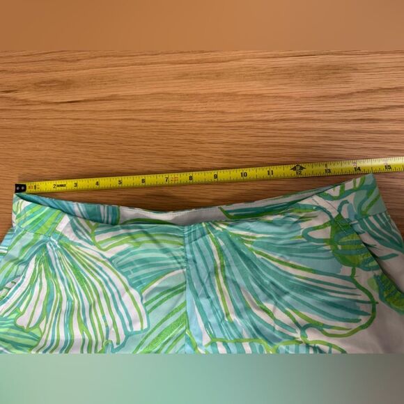 Lilly Pulitzer Jeannie Shorts Green Fronds Place Casual Tropical Women’s Sz 2 - Picture 11 of 11